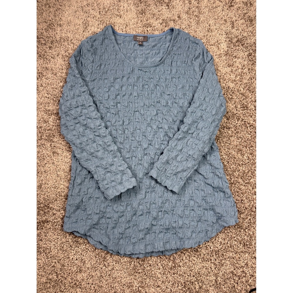 Ninety Clothing Co Womens Medium Blue Popcorn Smocked Long Sleeve Scoop Neck Top
